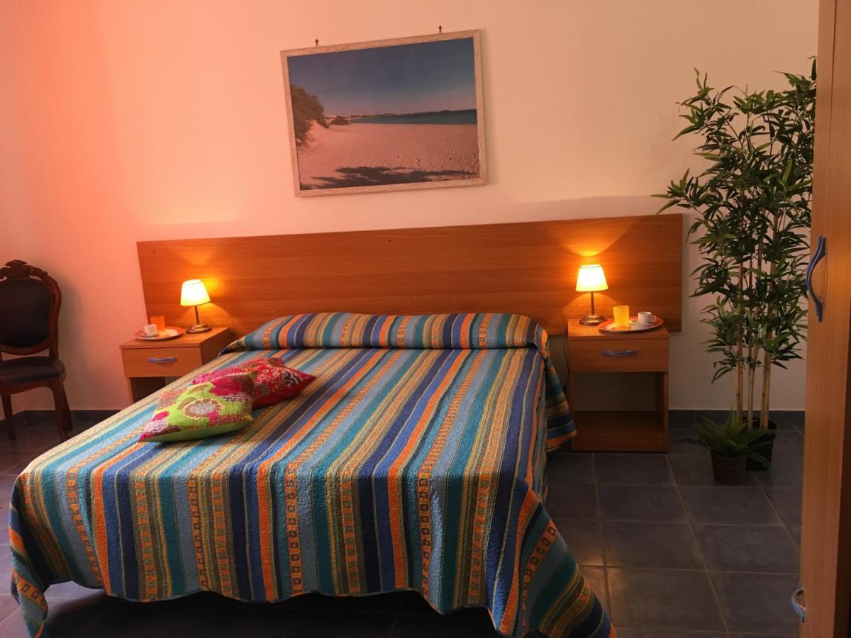 Samarcanda Camere E Appartamenti Порто-Чезарео Экстерьер фото